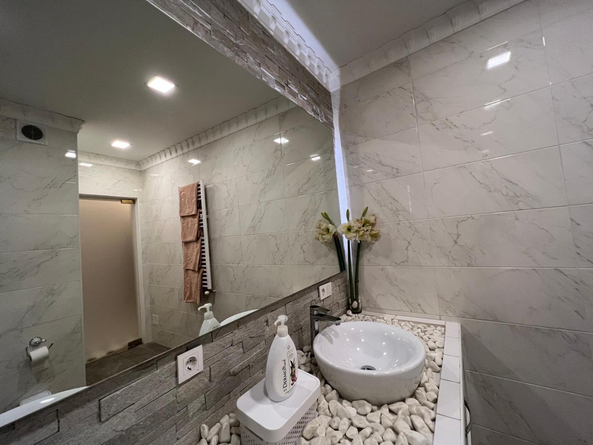 2 Bedrooms Heart Of City Center Kişinev Dış mekan fotoğraf
