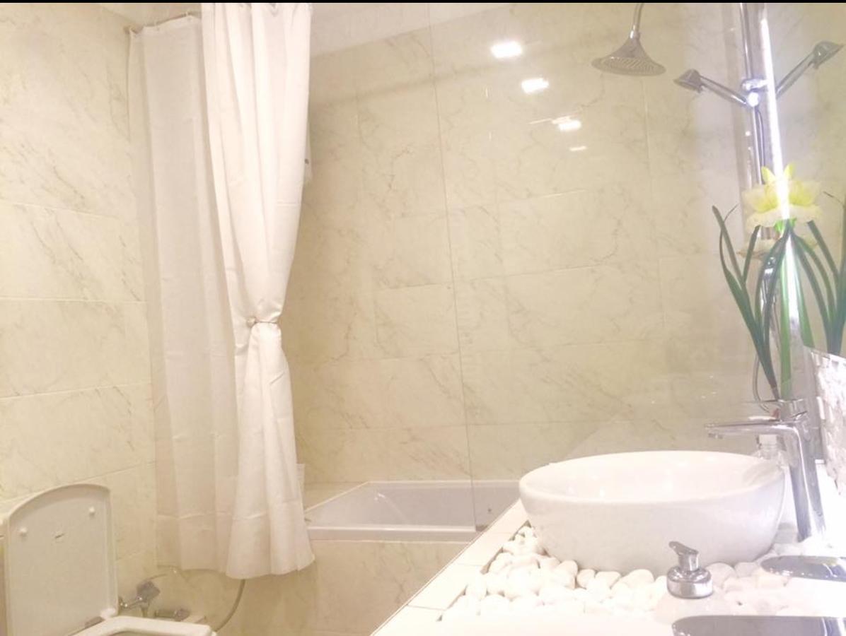 2 Bedrooms Heart Of City Center Kişinev Dış mekan fotoğraf